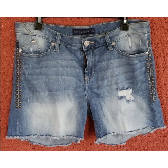 Rock & Republic Distressed Blue Jean Shorts with Studs - Picture 12 of 16